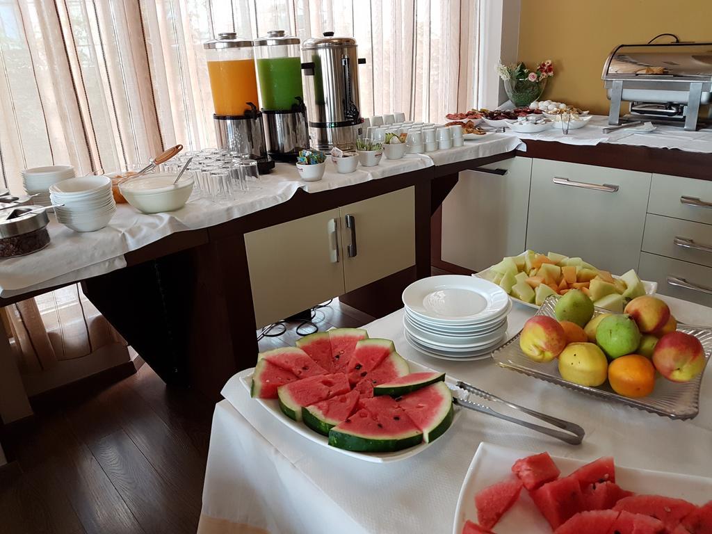 Hotel Kaonia ซารานเดอ ภายนอก รูปภาพ